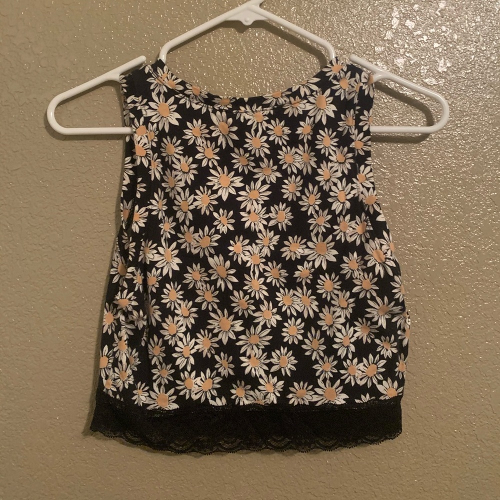 Crop top